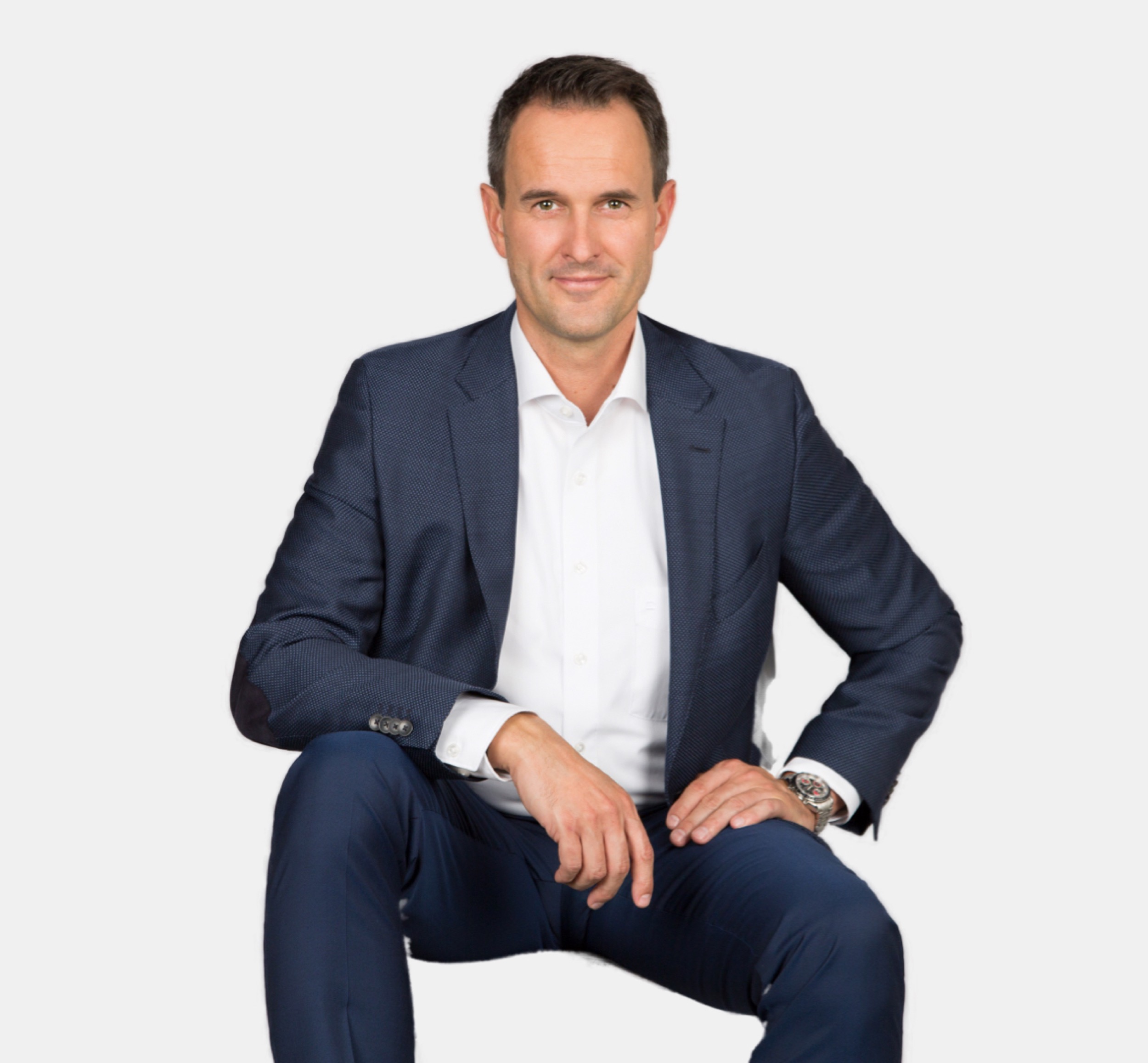 Markus Sax sitting